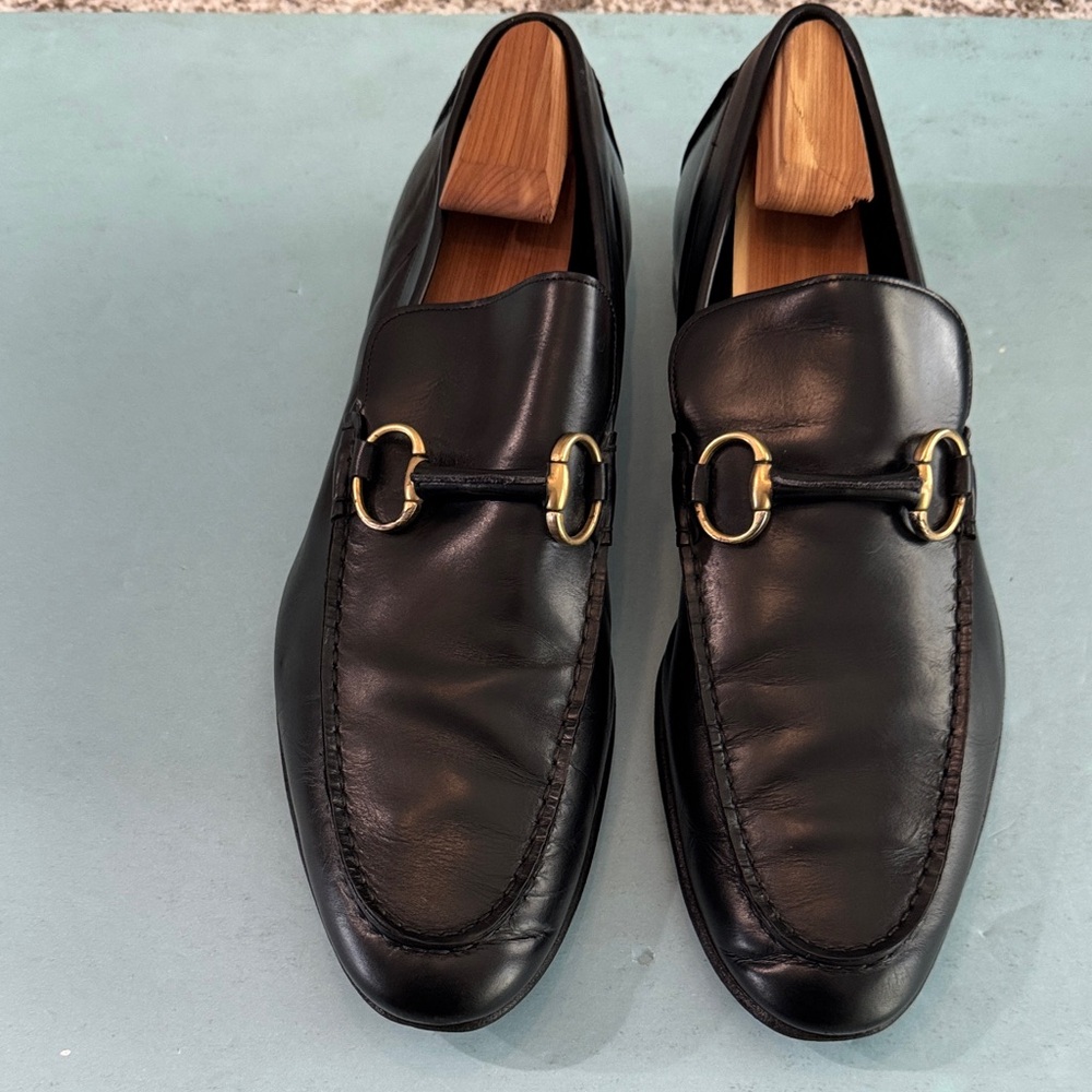 Gucci Black Leather Horse Bit Loafers with Gold Accents